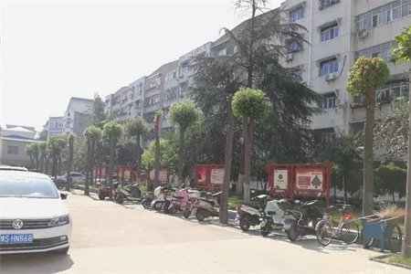 出售泰安东湖路中段地毯厂小区三室一厅97平简单装修