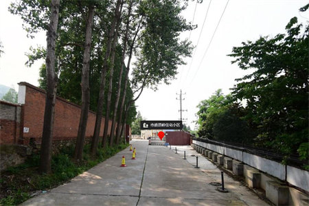 龙门里2室1厅1卫60m2简单装修30万